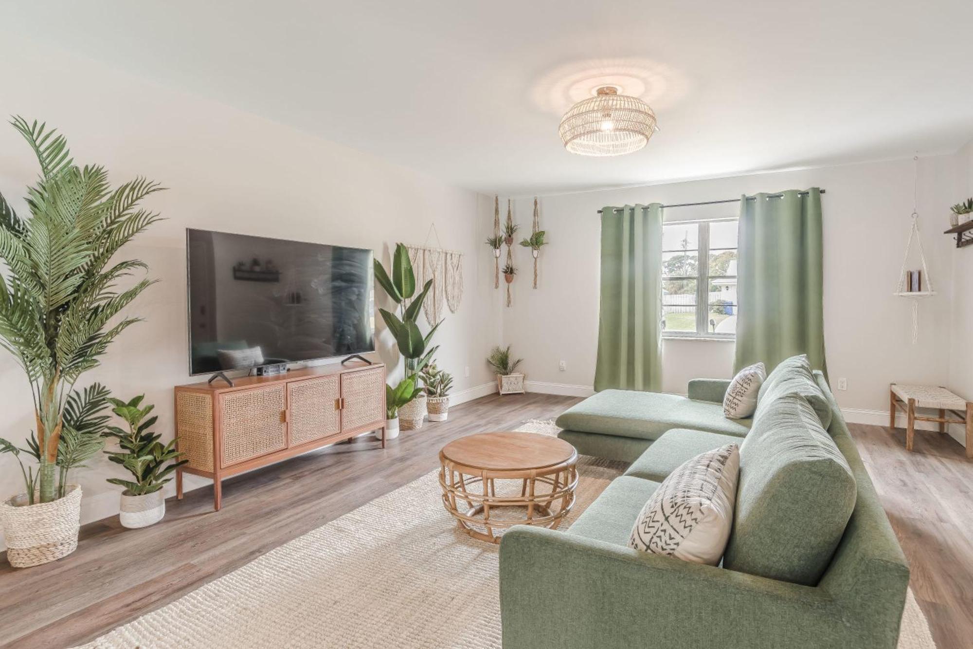10 Mins To - 2br Private Pool + + Grill Hébergement de vacances